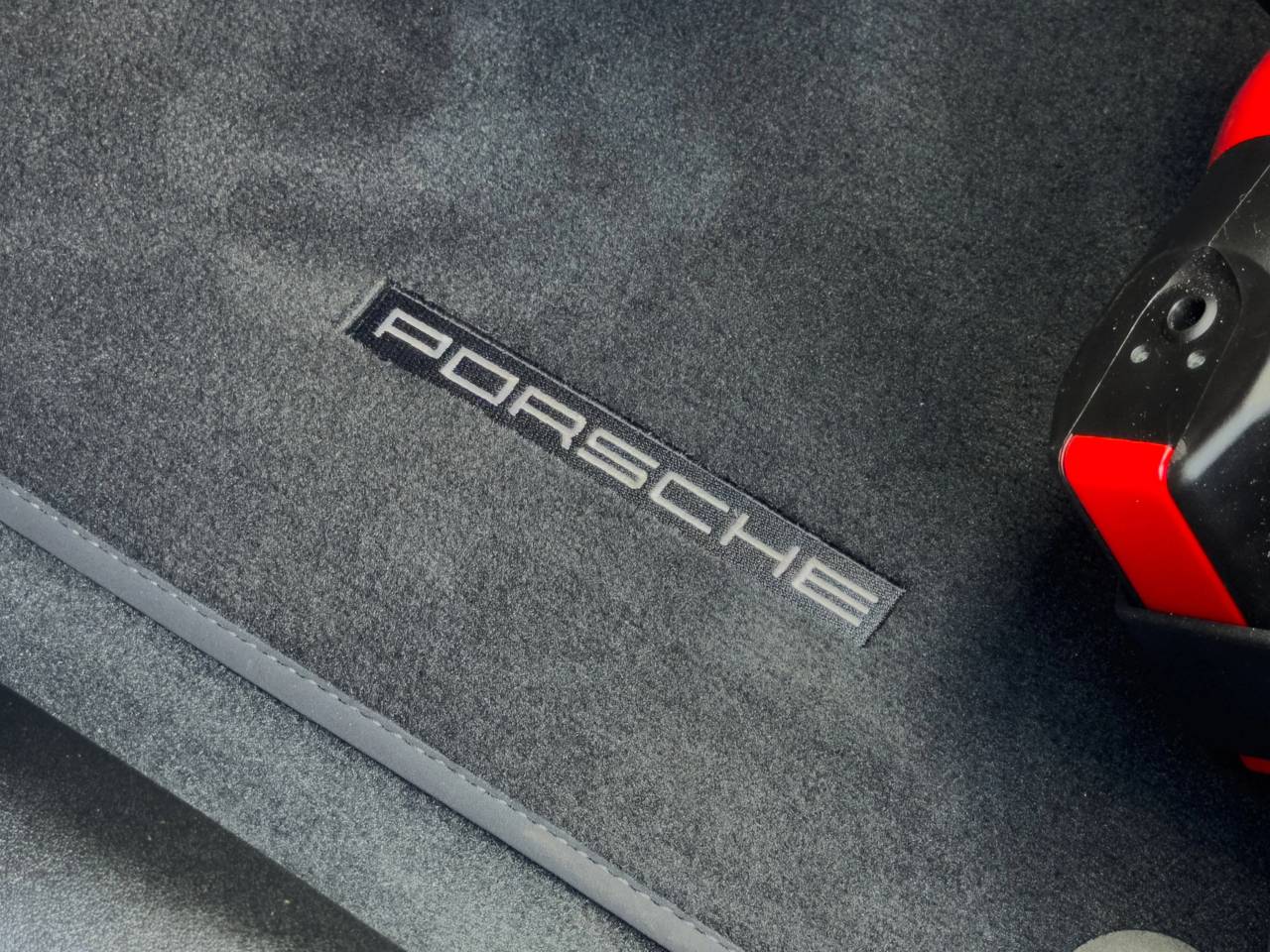 911 (992) GT3 TOURING PDK (10) image 61