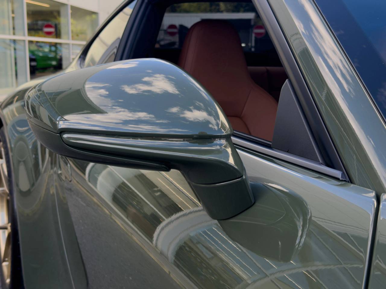 911 (992) GT3 TOURING PDK (10) image 15