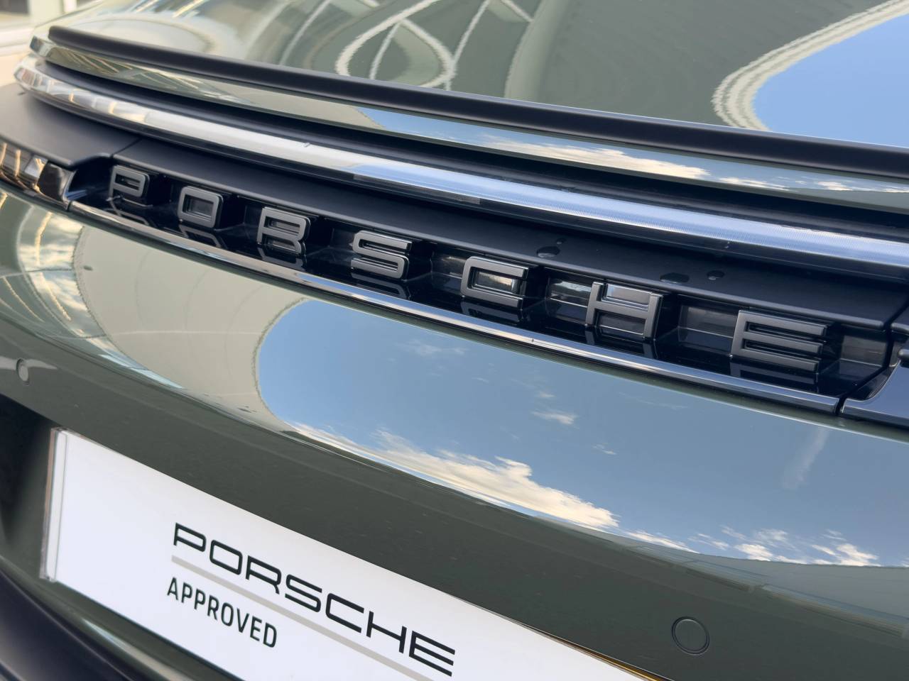 911 (992) GT3 TOURING PDK (10) image 25