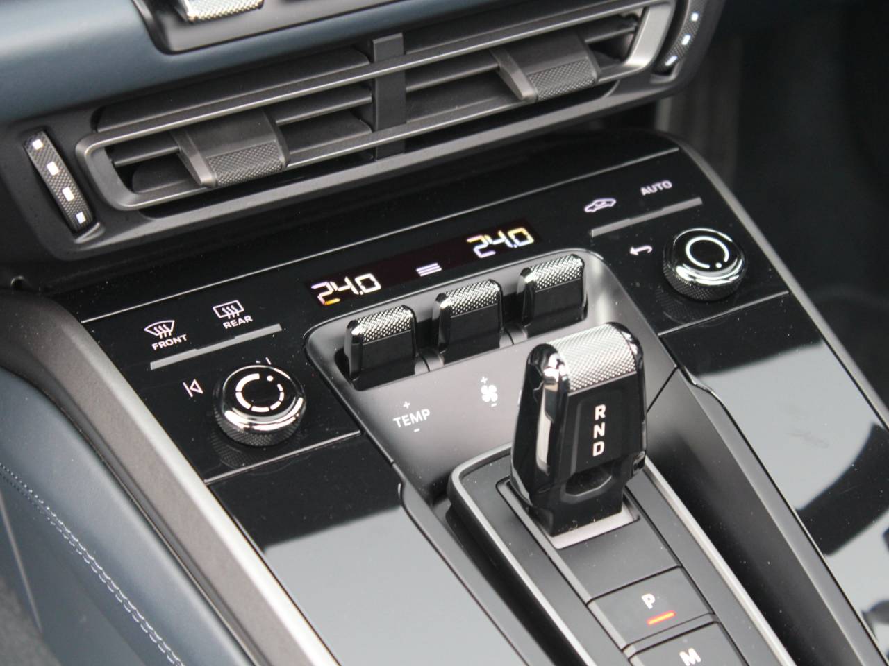 911 (992) TARGA 4S PDK (1) image 26