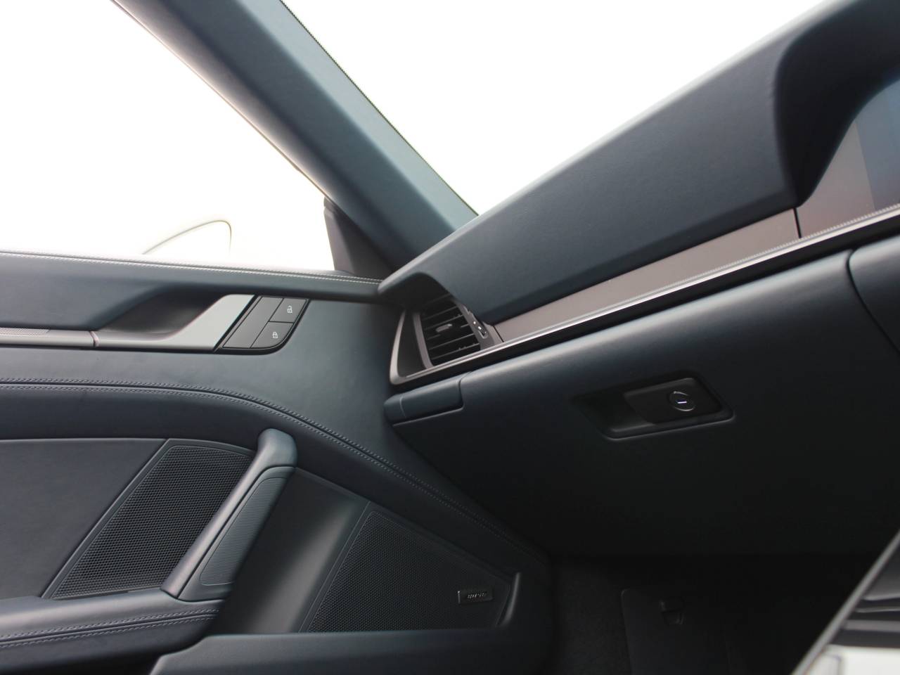 911 (992) TARGA 4S PDK (1) image 32