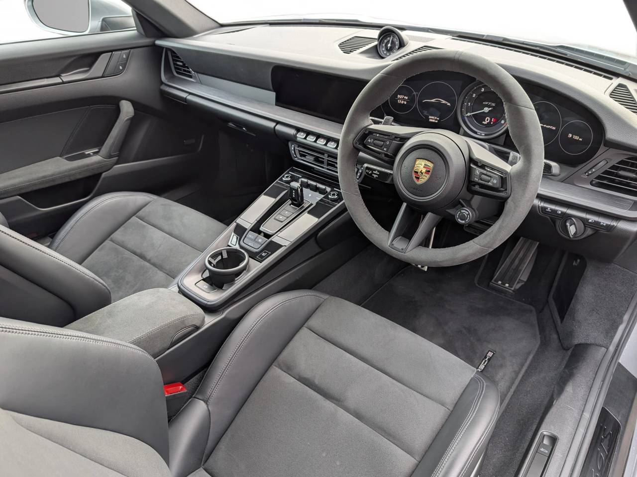 911 (992) CARRERA 4 GTS PDK (11) image 17