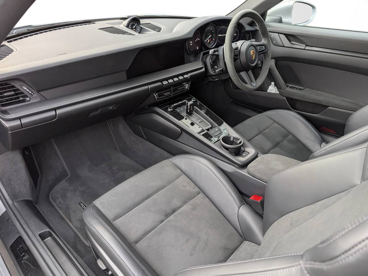 911 (992) CARRERA 4 GTS PDK (11) image 04