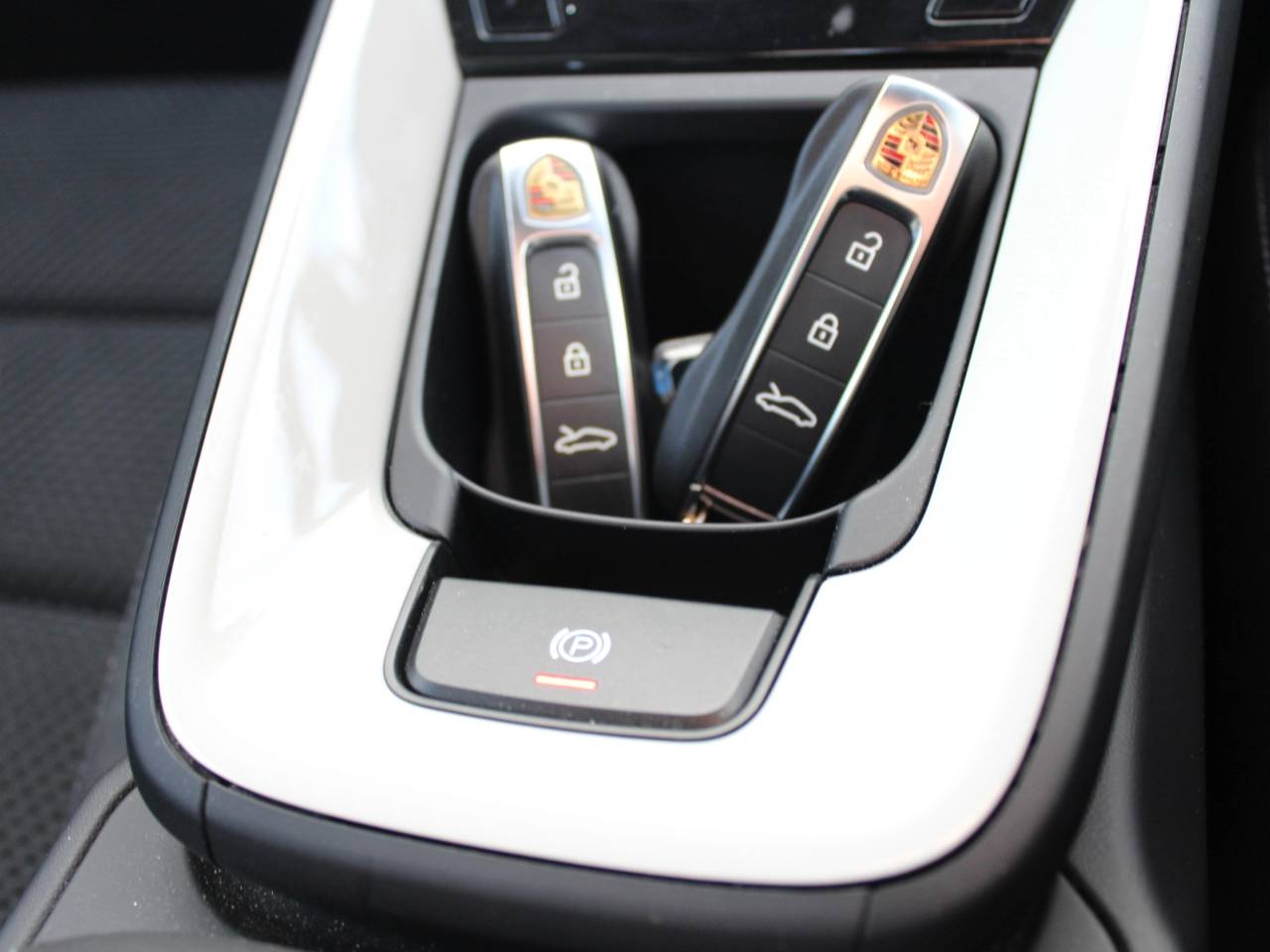 911 (992) CARRERA T PDK (2) image 31