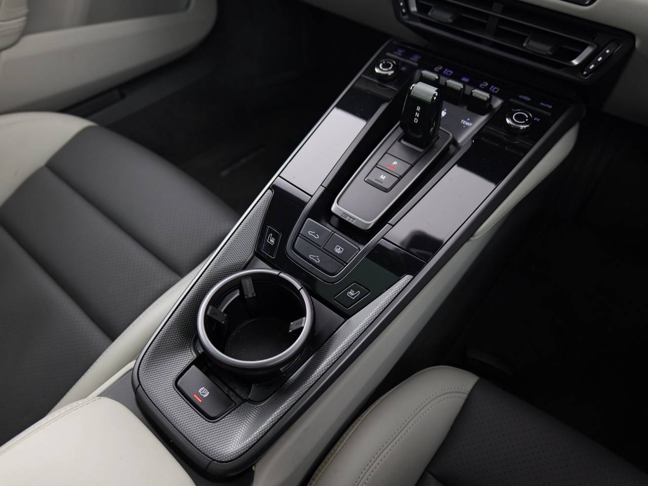 911 (992) CARRERA PDK (16) image 23