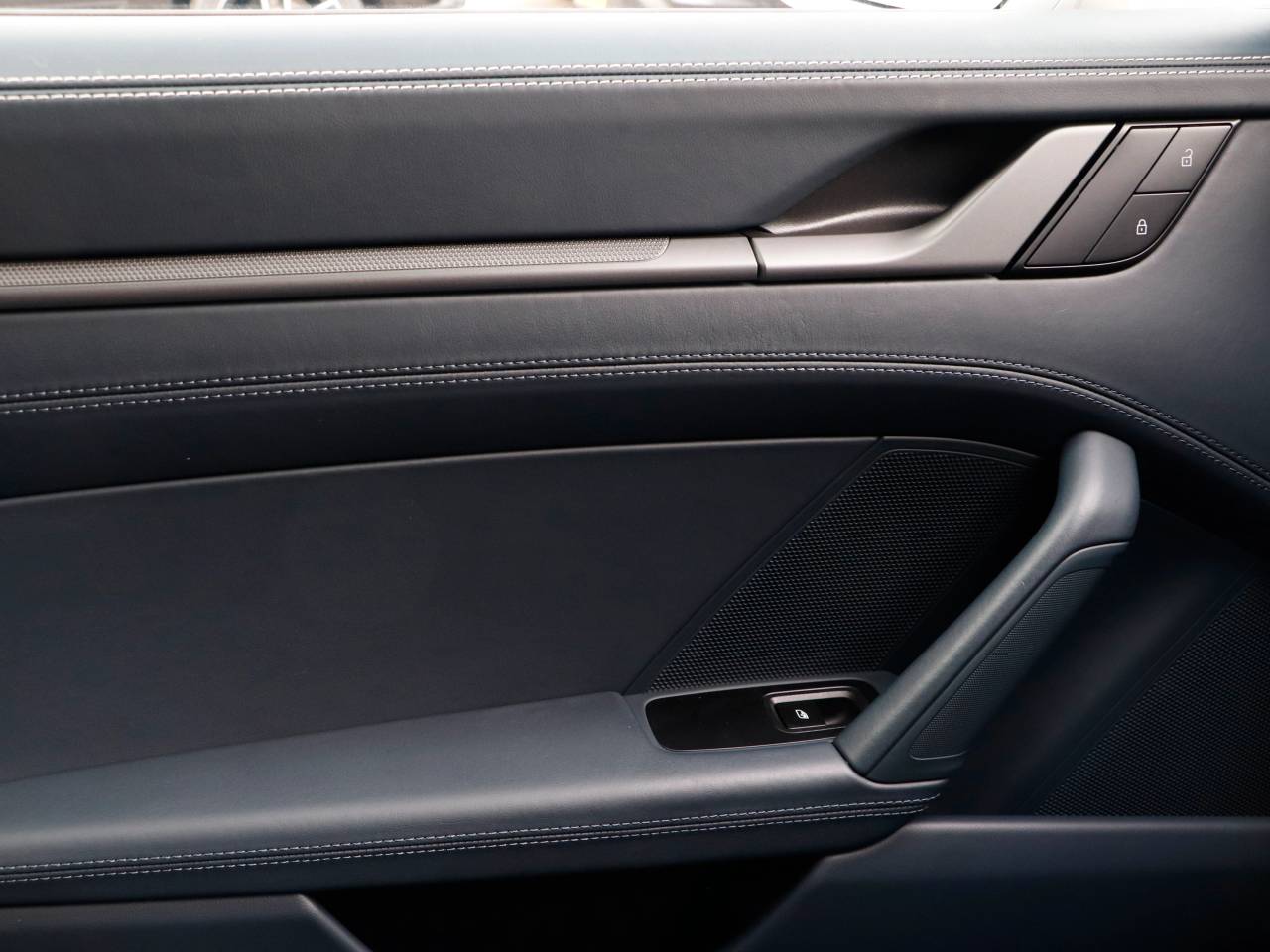 911 (992) CARRERA 4S PDK (55) image 21