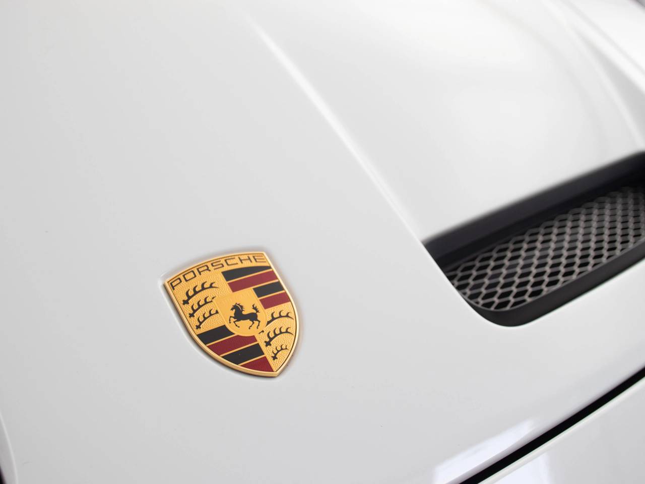 911 (992) GT3 TOURING PDK (1) image 25