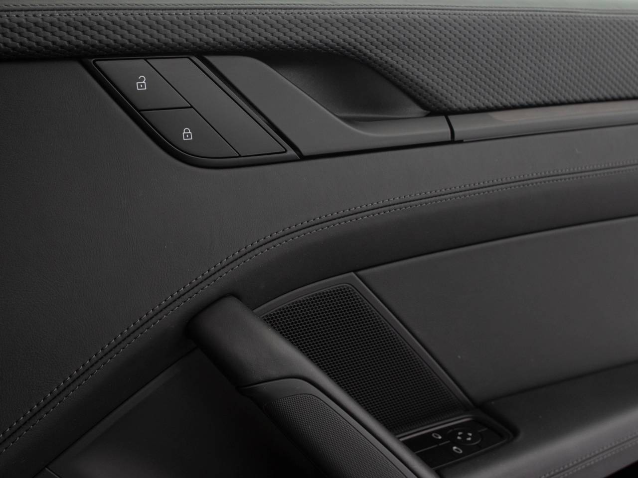 911 (992) GT3 TOURING PDK (1) image 52