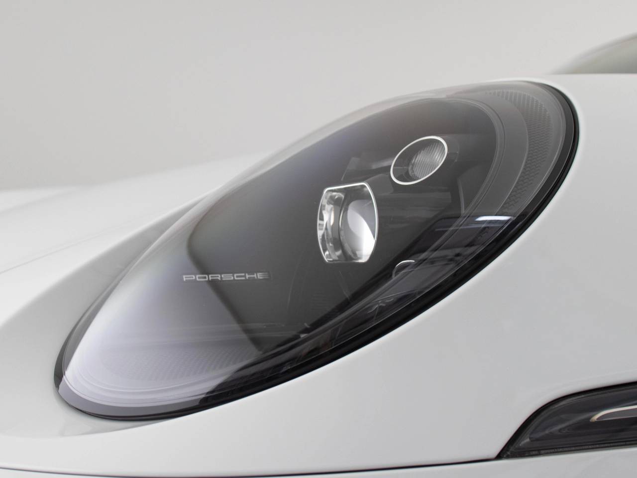 911 (992) GT3 TOURING PDK (1) image 21