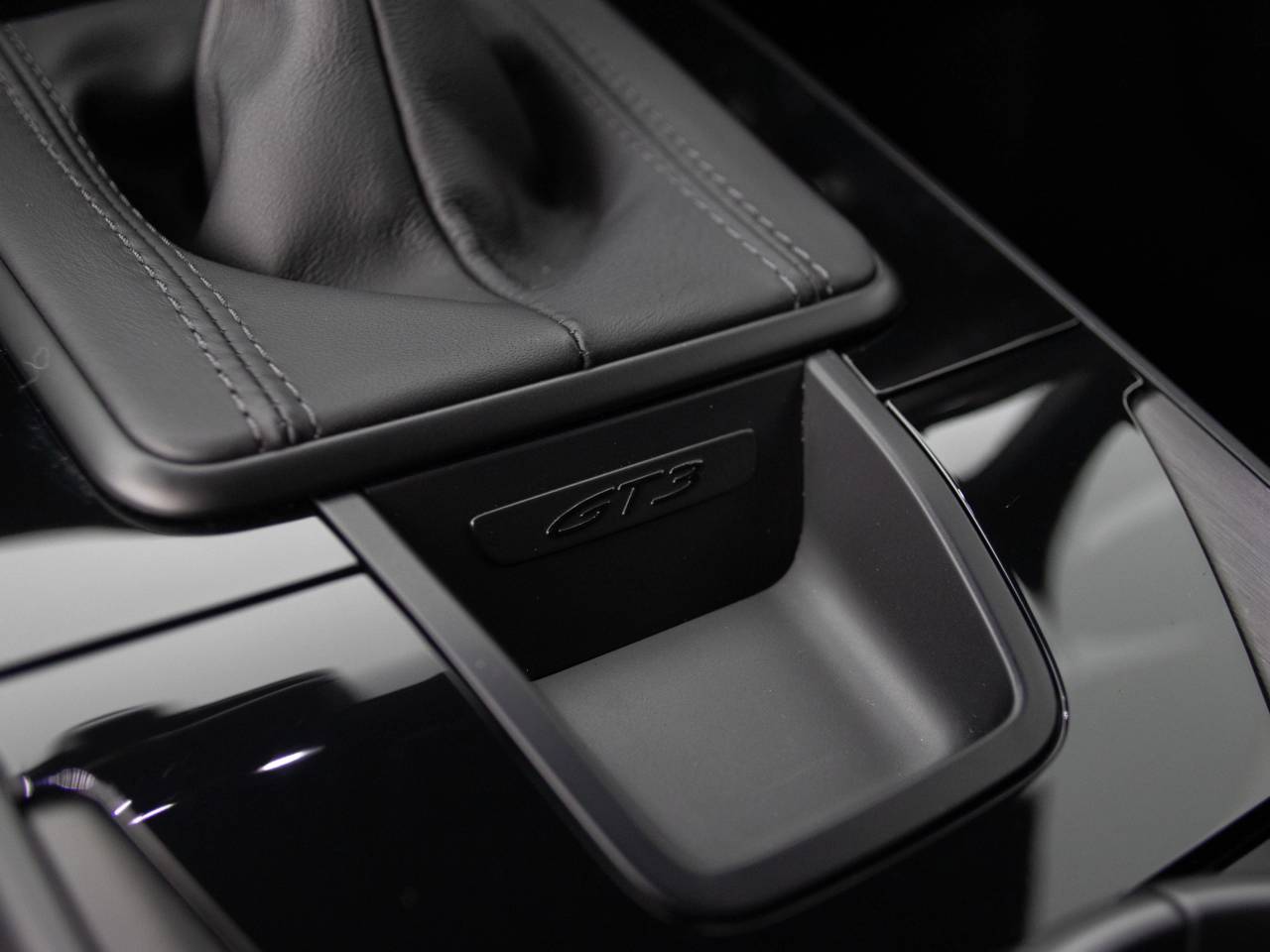 911 (992) GT3 TOURING PDK (1) image 71