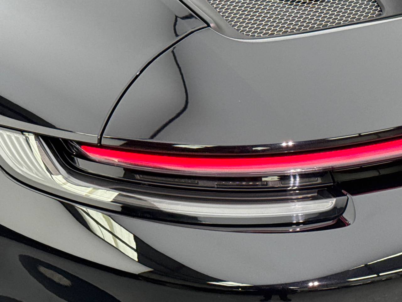 911 (992) GT3 TOURING PDK (8) image 15
