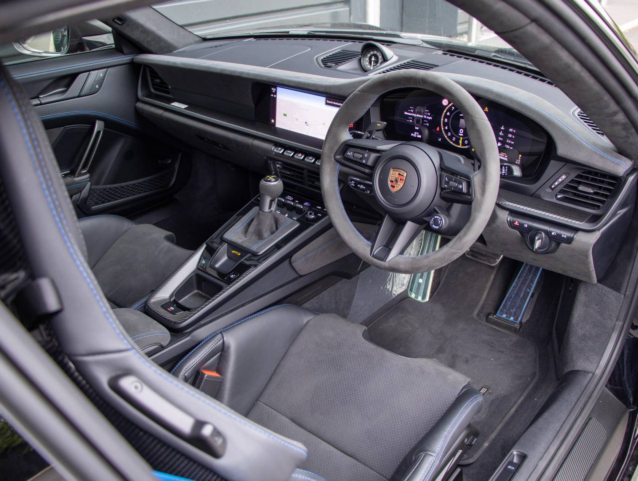 911 (992) GT3 (7) image 04