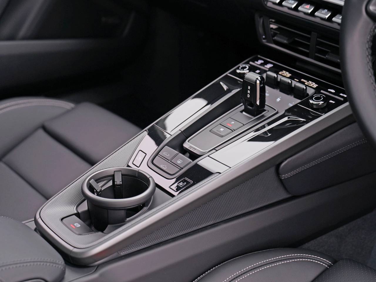 911 (992) CARRERA PDK (15) image 36