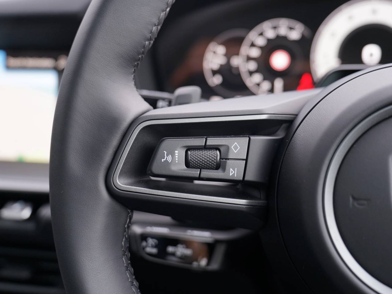 911 (992) CARRERA PDK (15) image 26