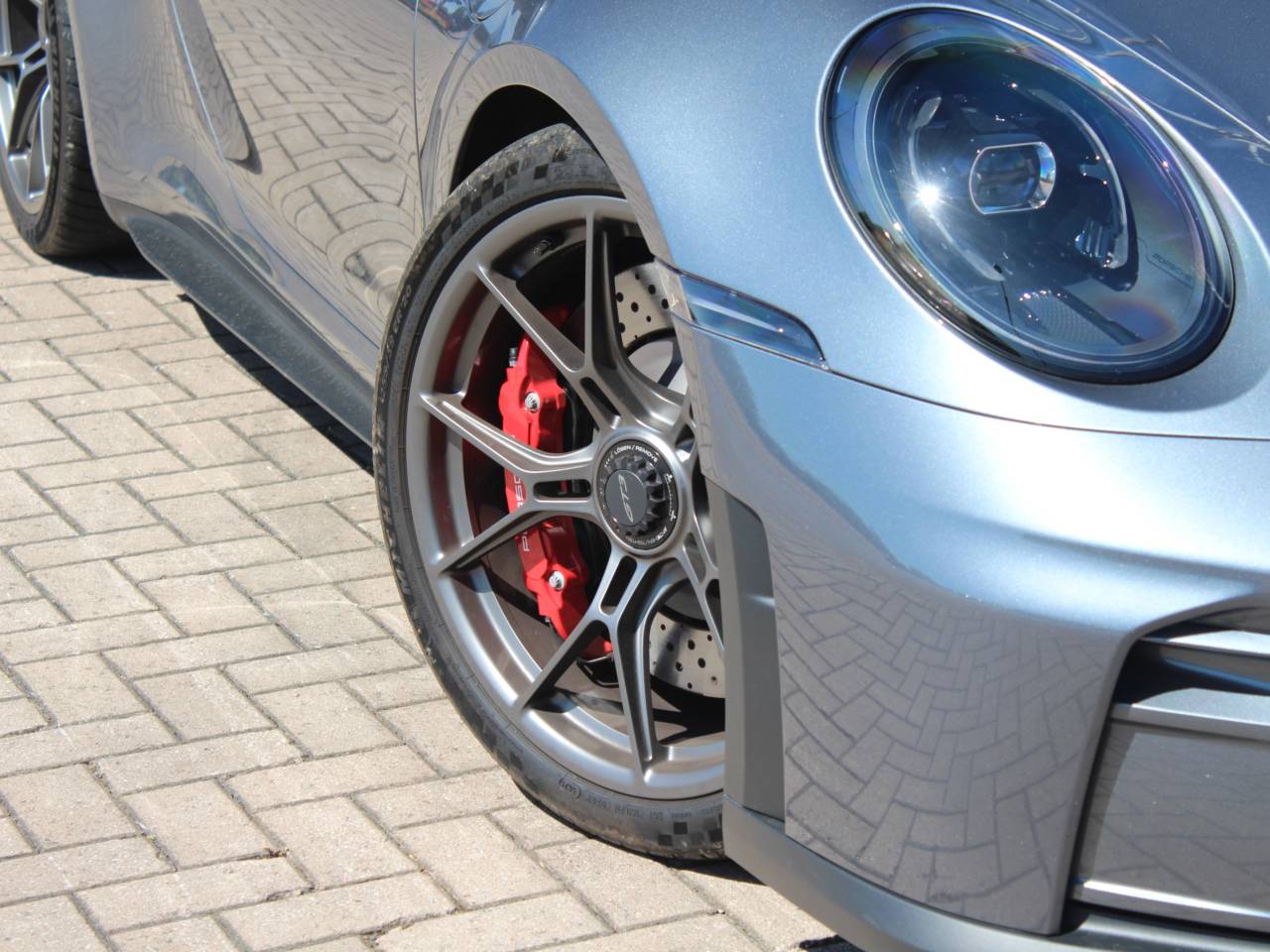911 (992) GT3 (2) image 11