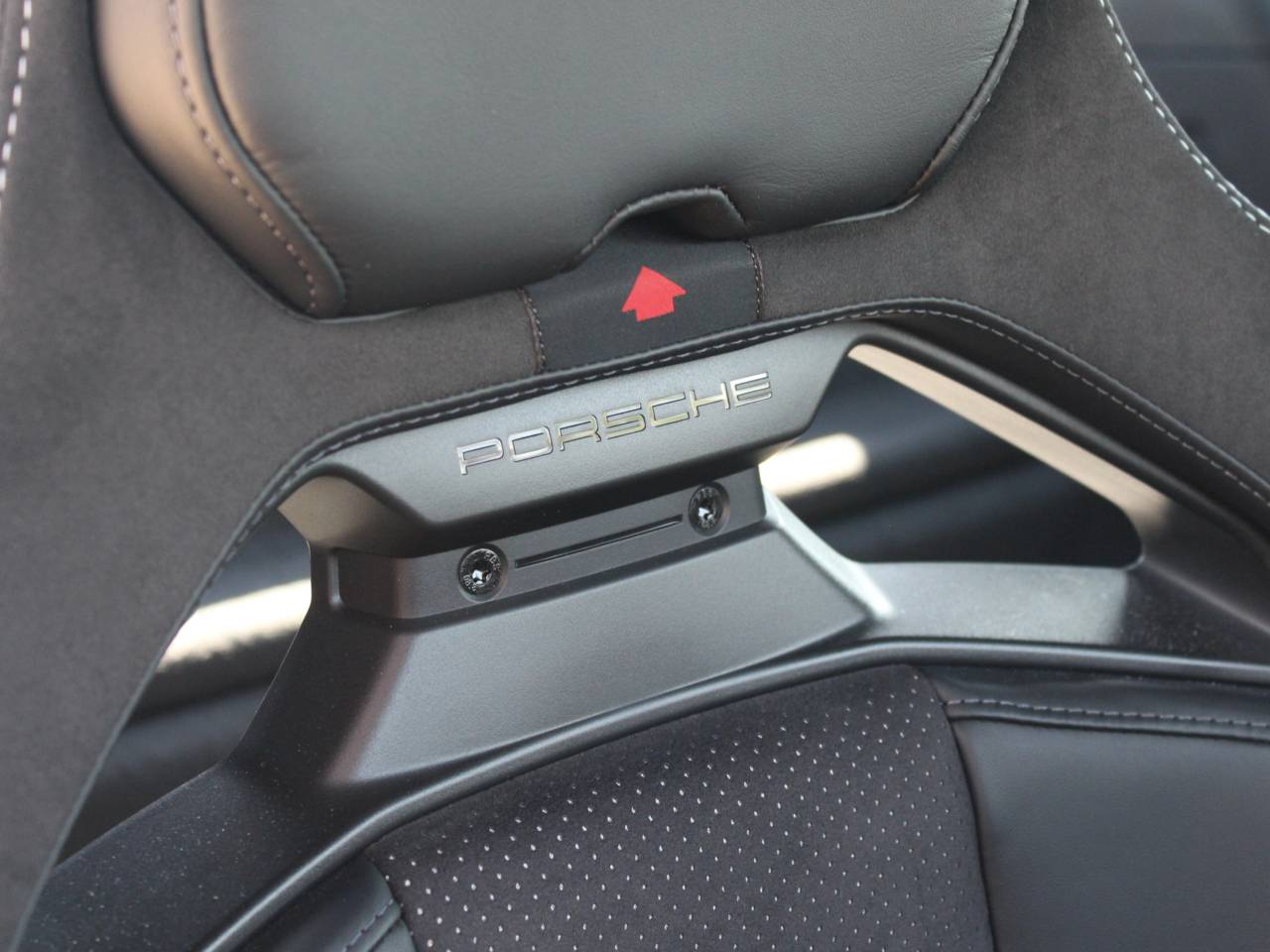 911 (992) GT3 (2) image 29