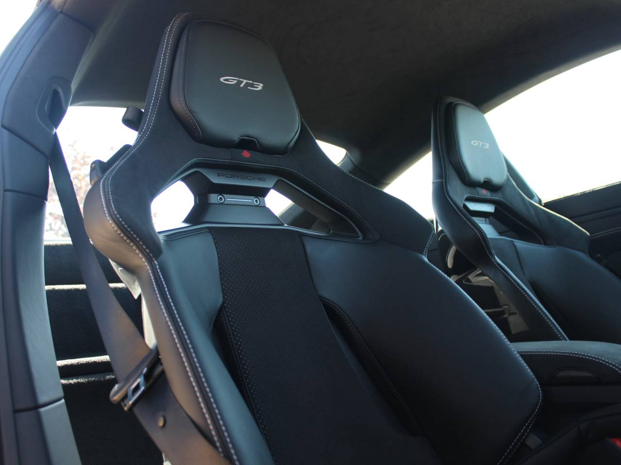 911 (992) GT3 (2) image 04