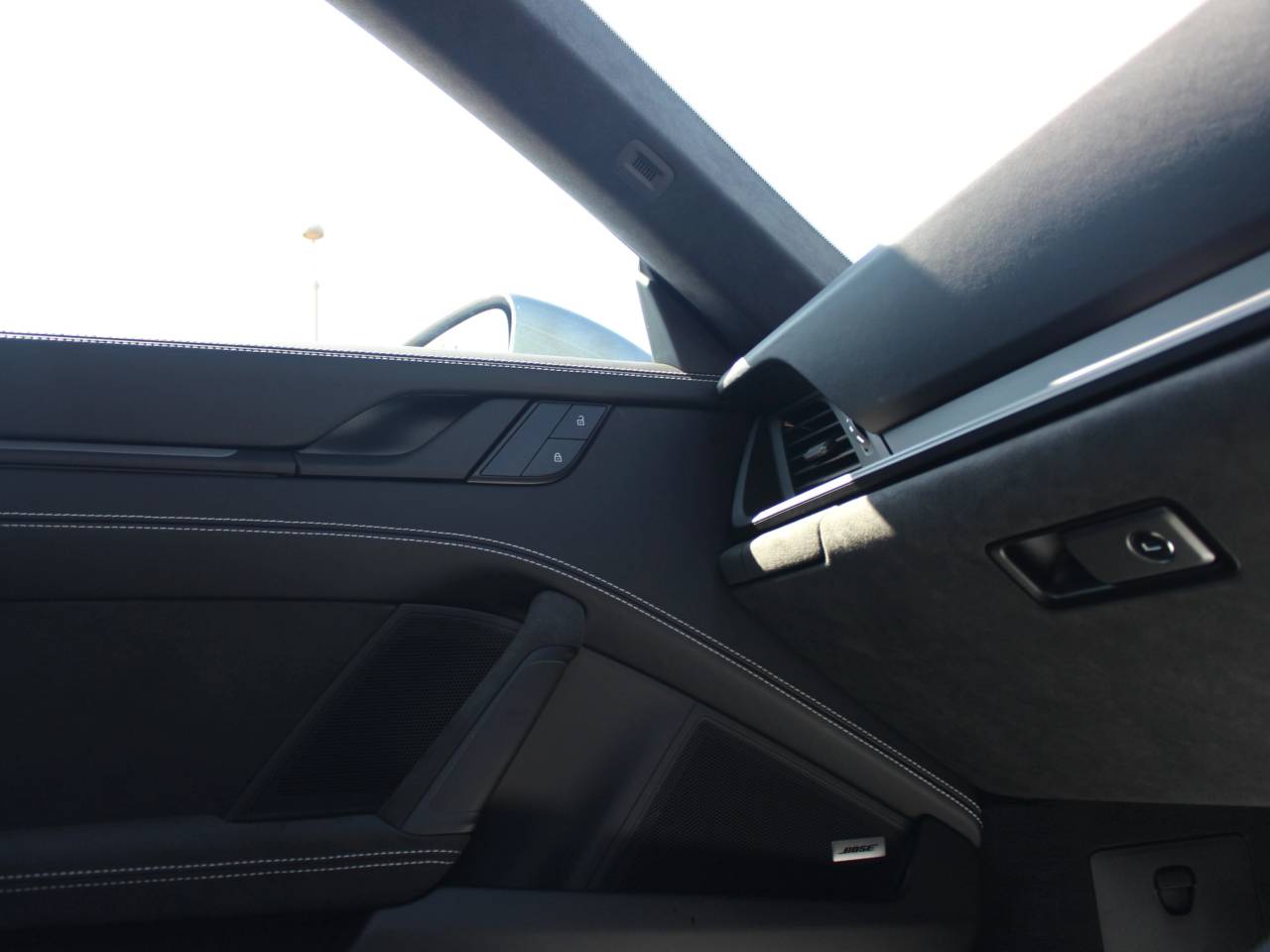 911 (992) GT3 (2) image 40