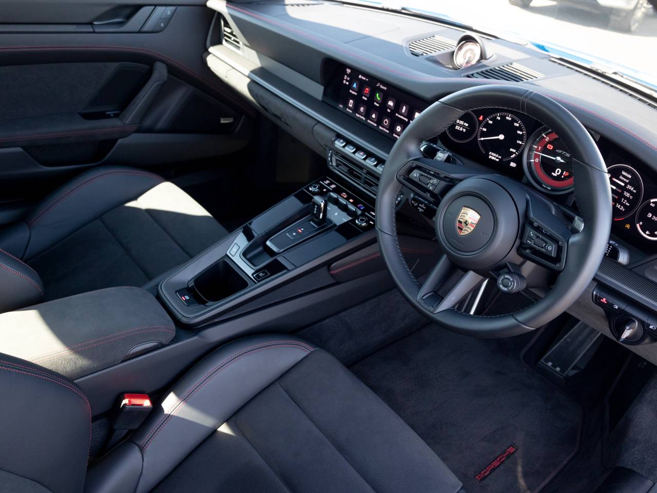 911 (992) CARRERA GTS PDK (15) image 04