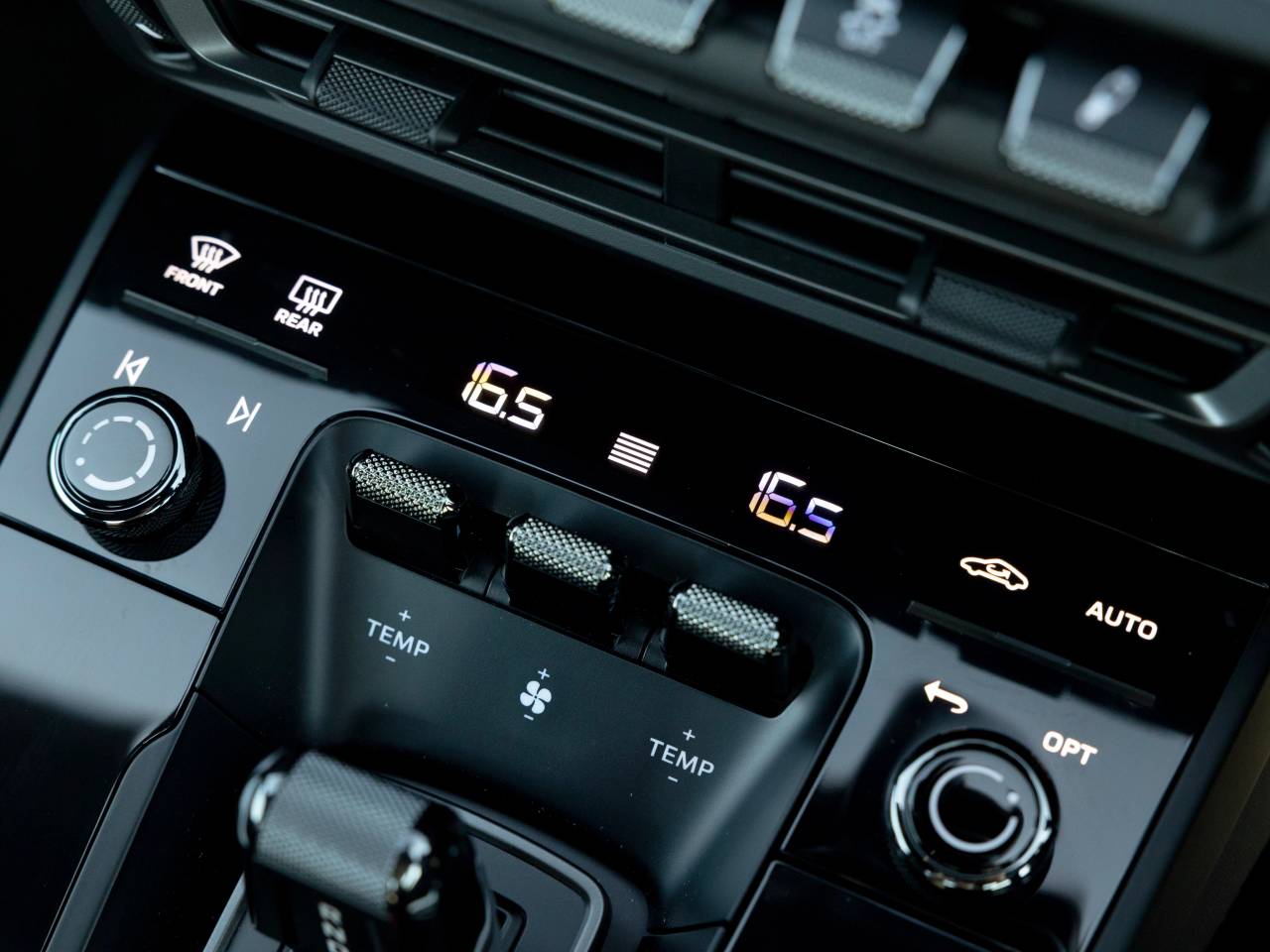 911 (992) CARRERA GTS PDK (15) image 64