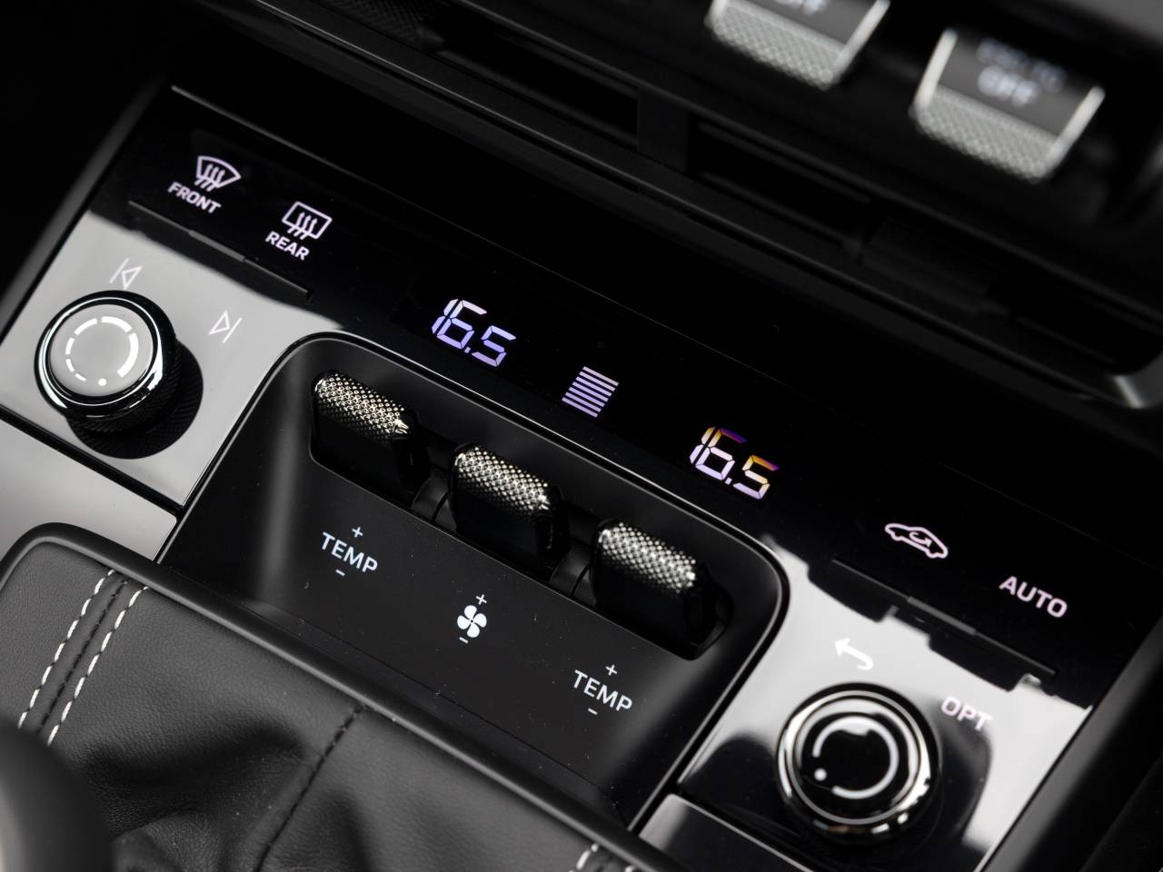 911 (992) GT3 TOURING PDK (4) image 55