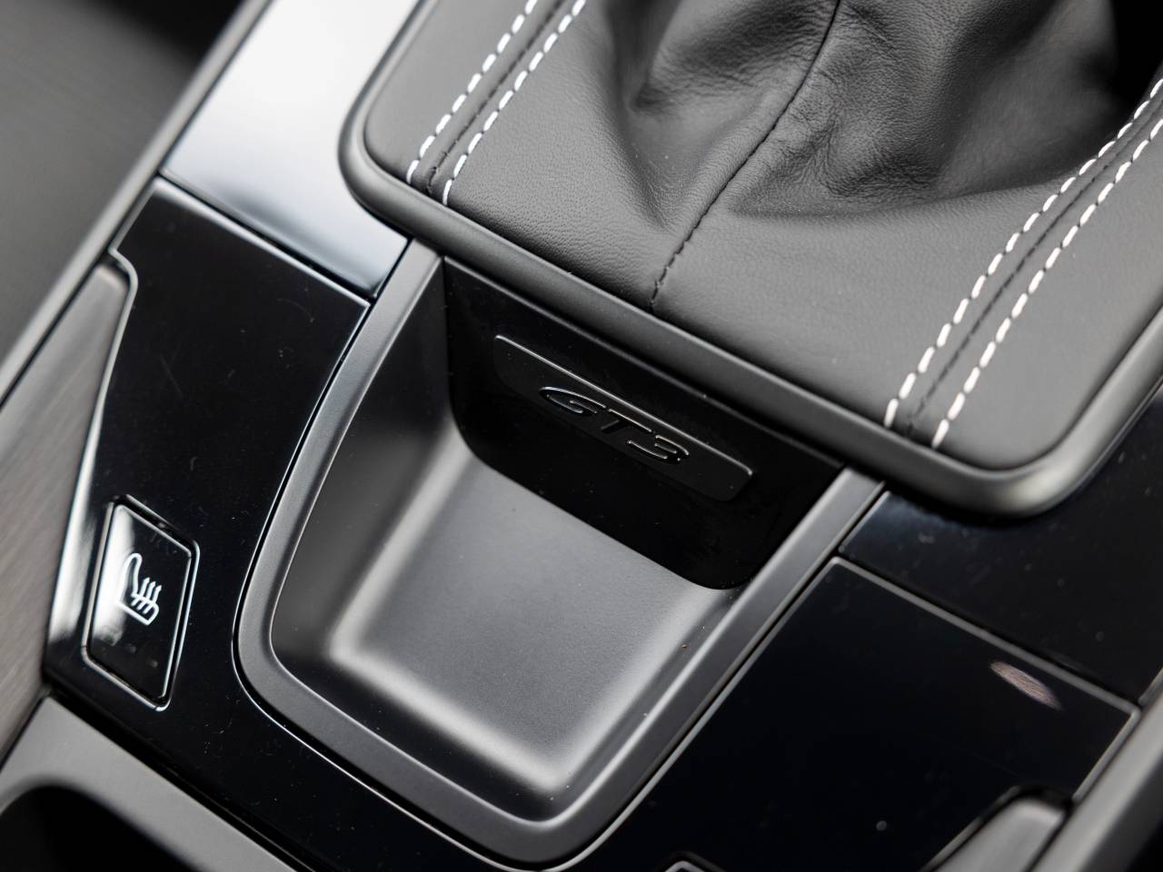 911 (992) GT3 TOURING PDK (4) image 52