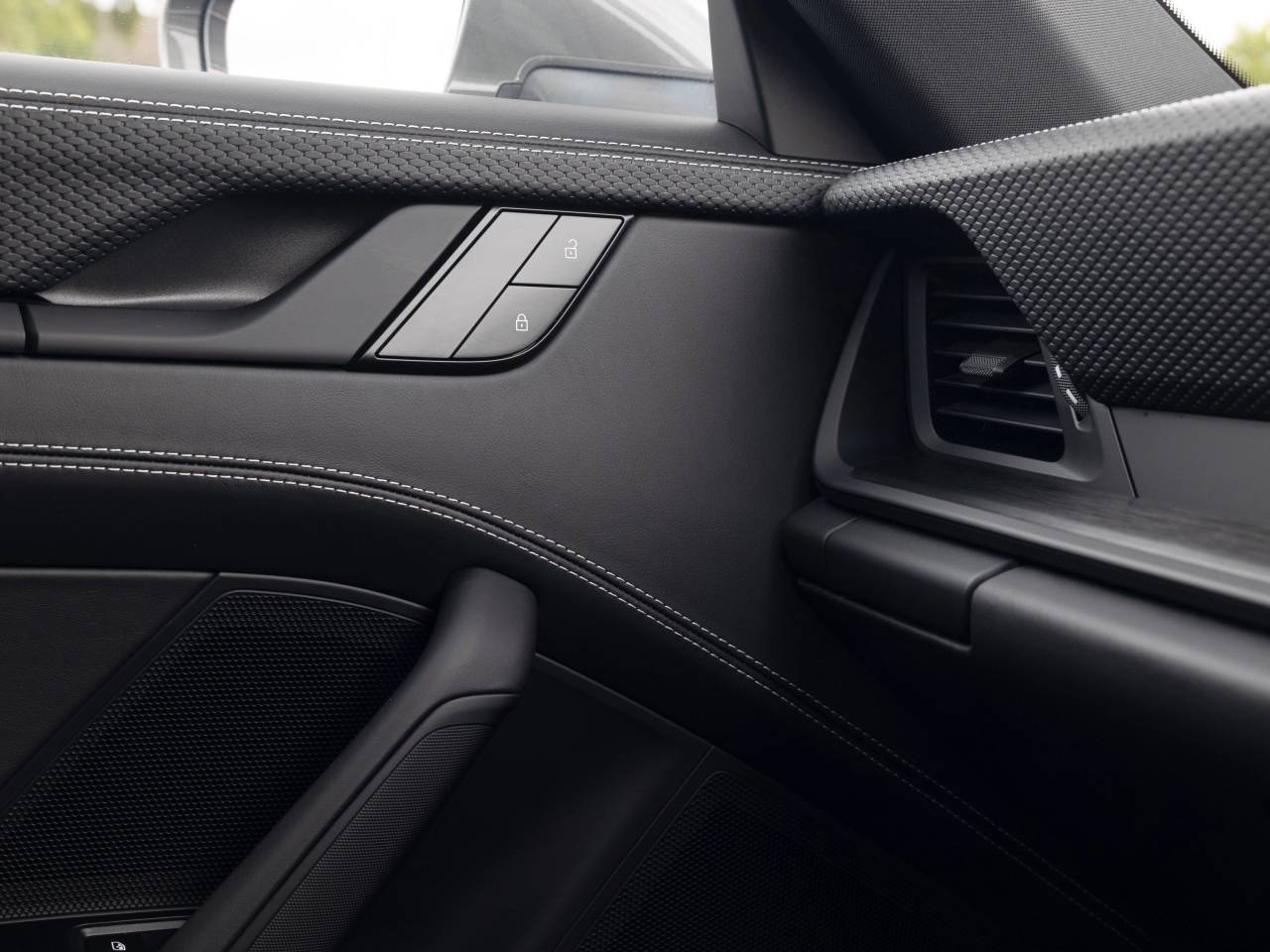 911 (992) GT3 TOURING PDK (4) image 72
