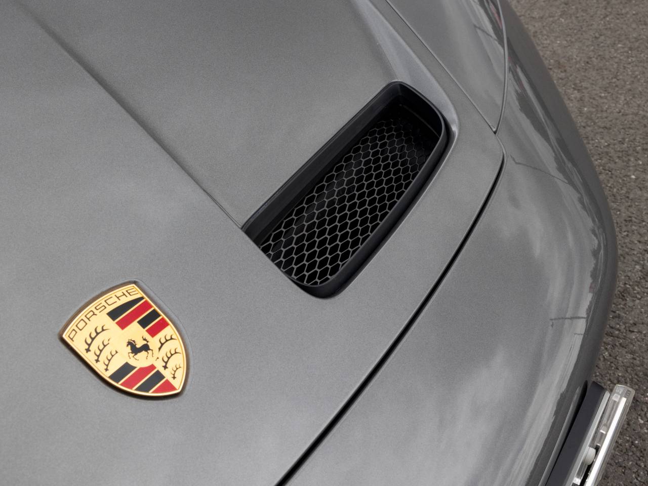 911 (992) GT3 TOURING PDK (4) image 24