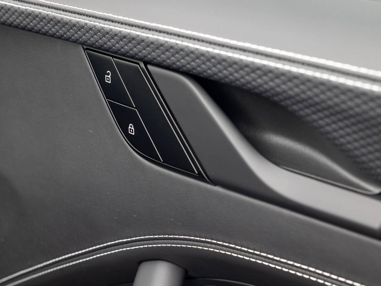 911 (992) GT3 TOURING PDK (4) image 76