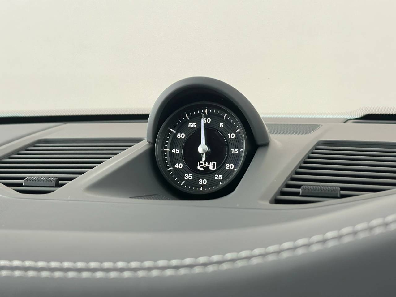 911 (992) TARGA 4S PDK (4) image 33
