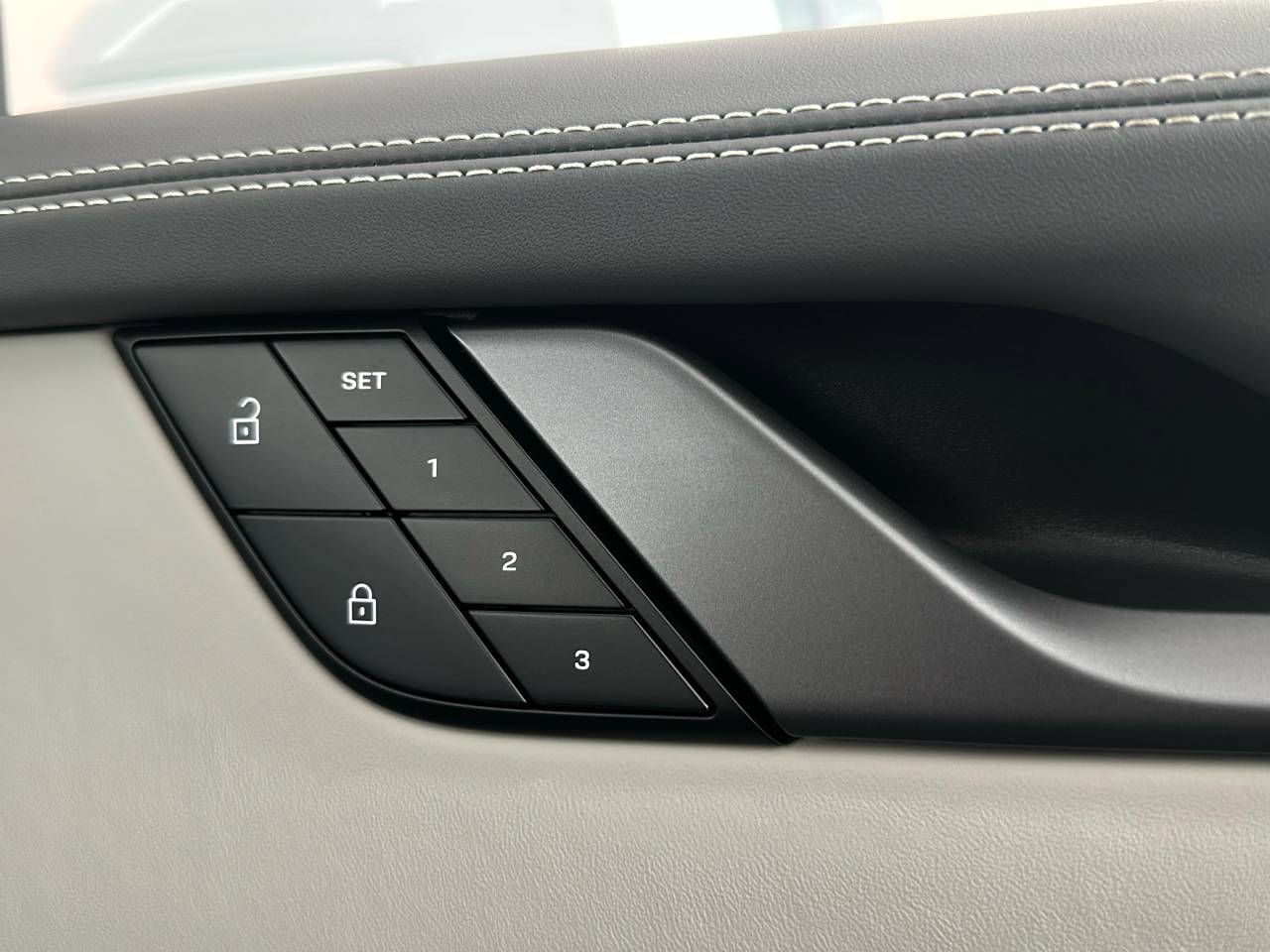 911 (992) TARGA 4S PDK (4) image 17