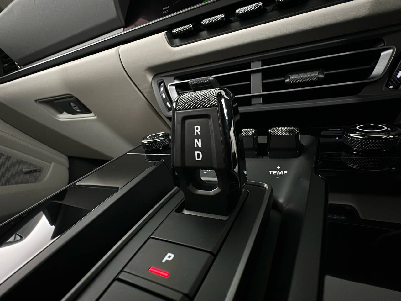 911 (992) TARGA 4S PDK (4) image 23