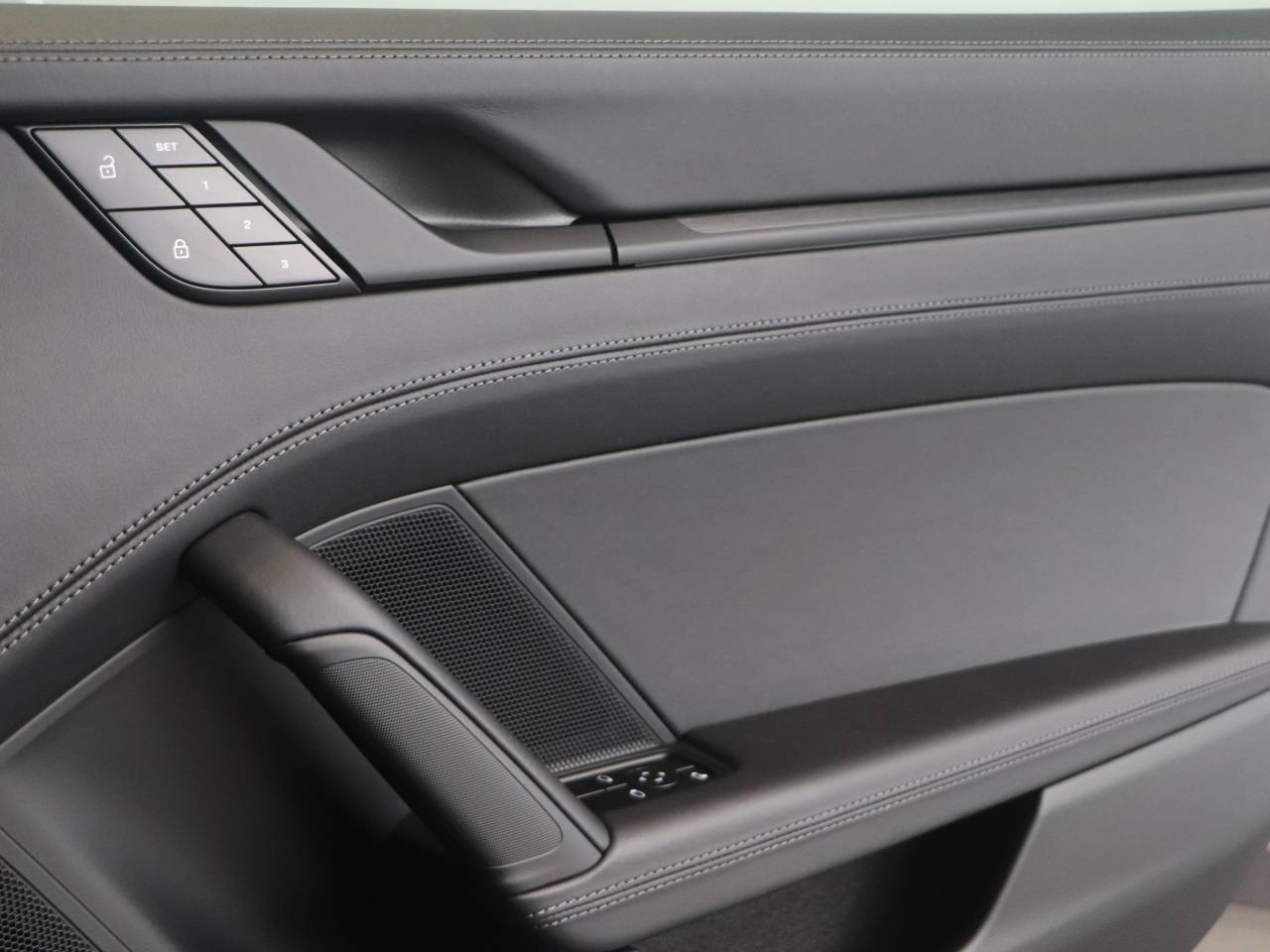 911 (992) CARRERA GTS PDK (42) image 19