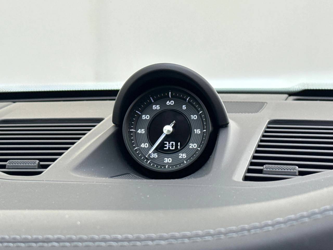 911 (992) CARRERA GTS PDK (35) image 34