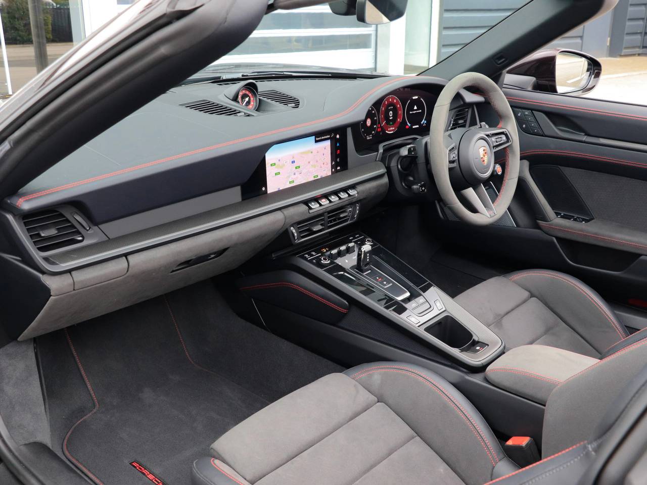 911 (992) TARGA 4 GTS PDK (11) image 04