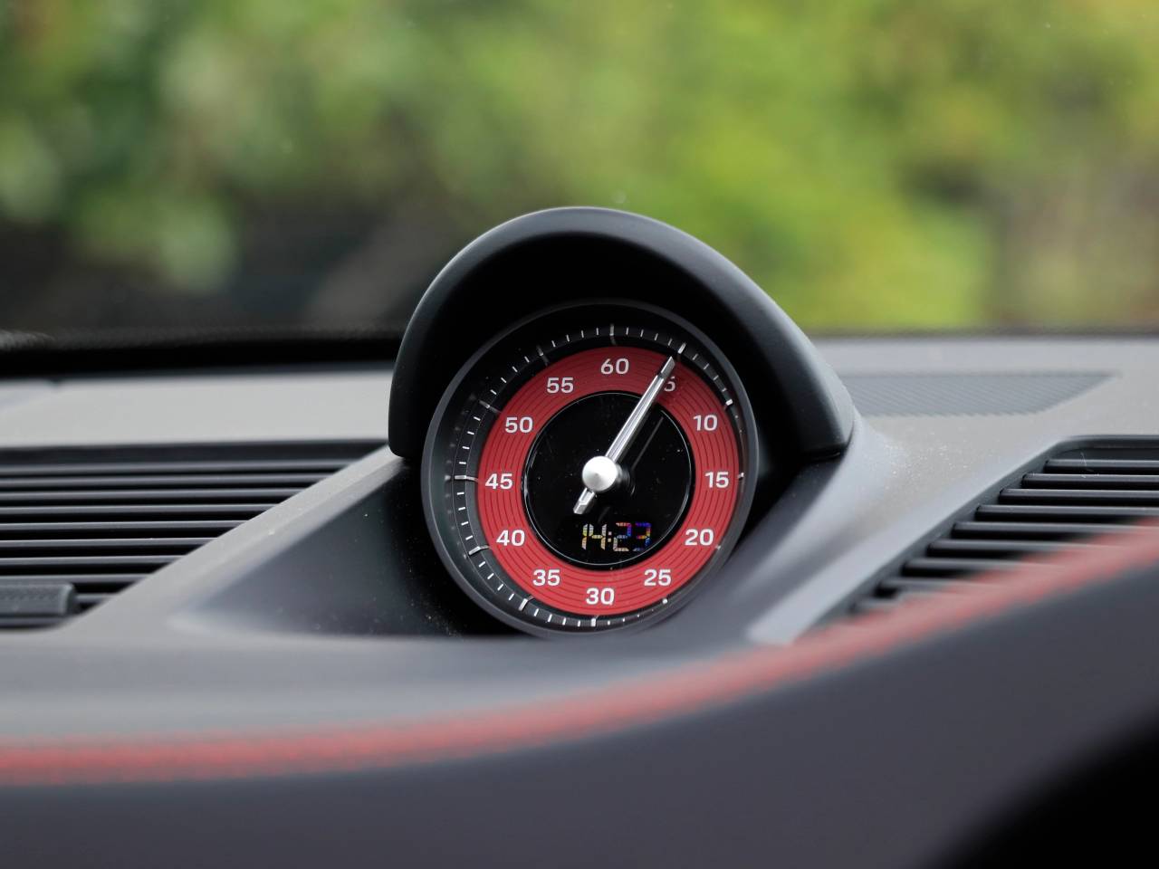 911 (992) TARGA 4 GTS PDK (11) image 24