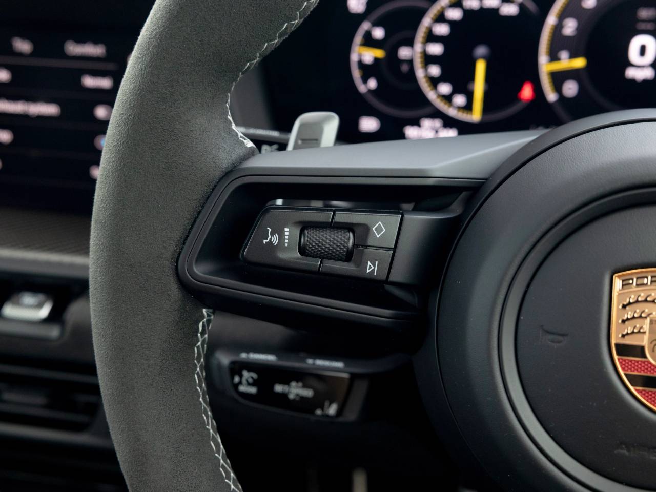911 (992) GT3 PDK (7) image 50