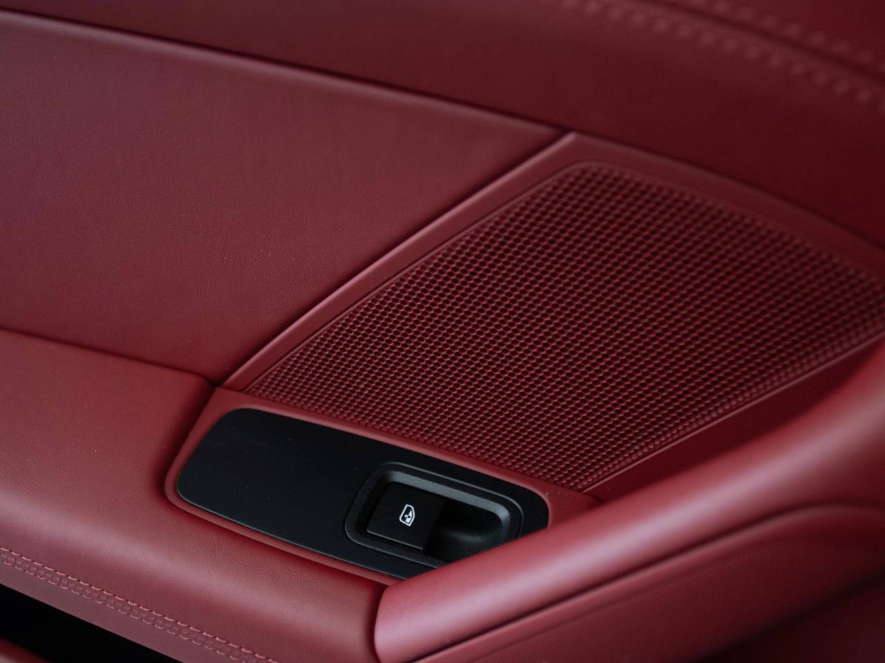 911 (992) CARRERA PDK (13) image 49