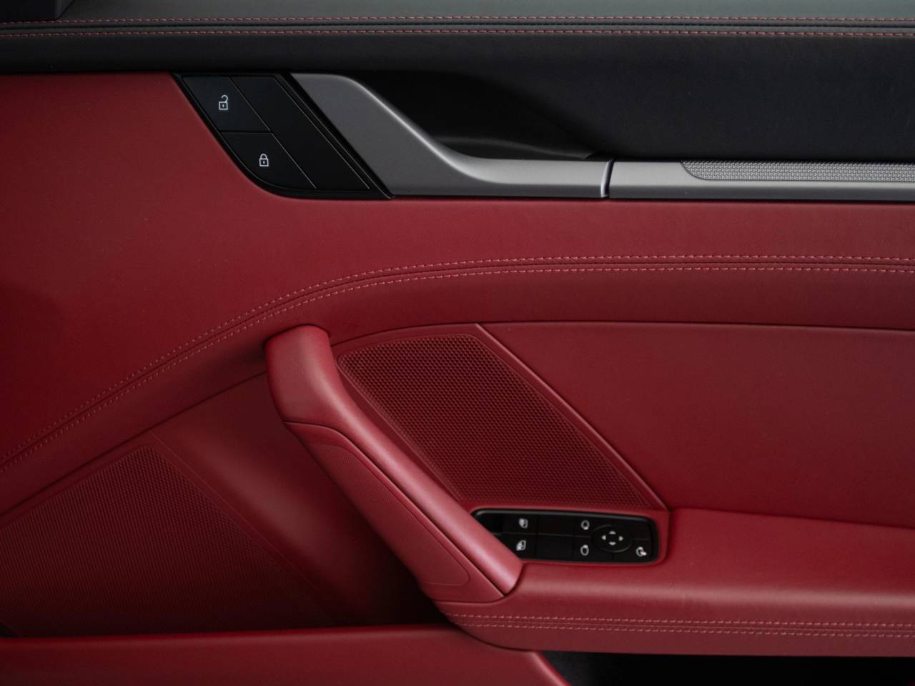 911 (992) CARRERA PDK (13) image 24