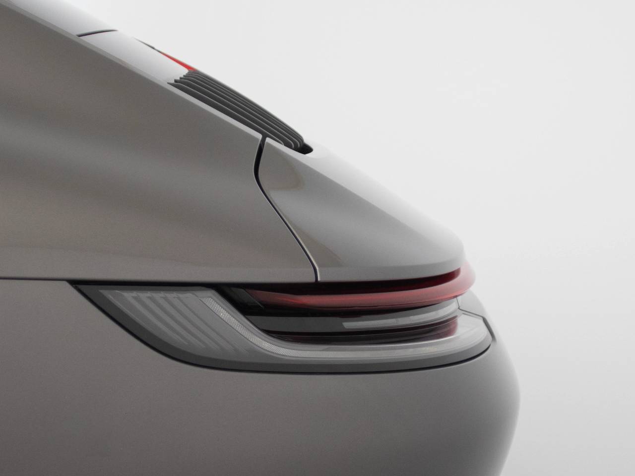 911 (992) CARRERA PDK (13) image 17