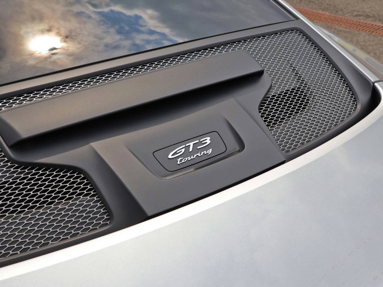 911 (992) GT3 TOURING PDK (17) image 35