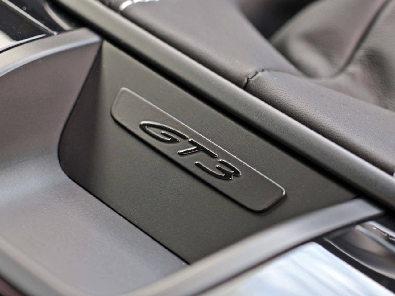 911 (992) GT3 TOURING PDK (17) image 23
