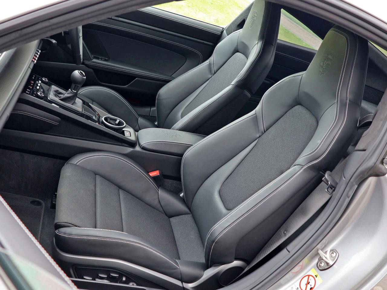 911 (992) GT3 TOURING PDK (17) image 05