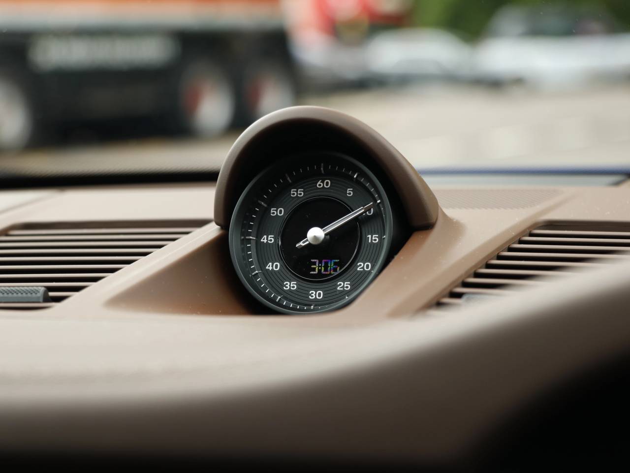 911 (992) CARRERA S PDK (2) image 37