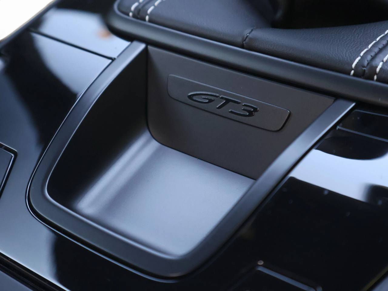 911 (992) GT3 TOURING (4) image 20