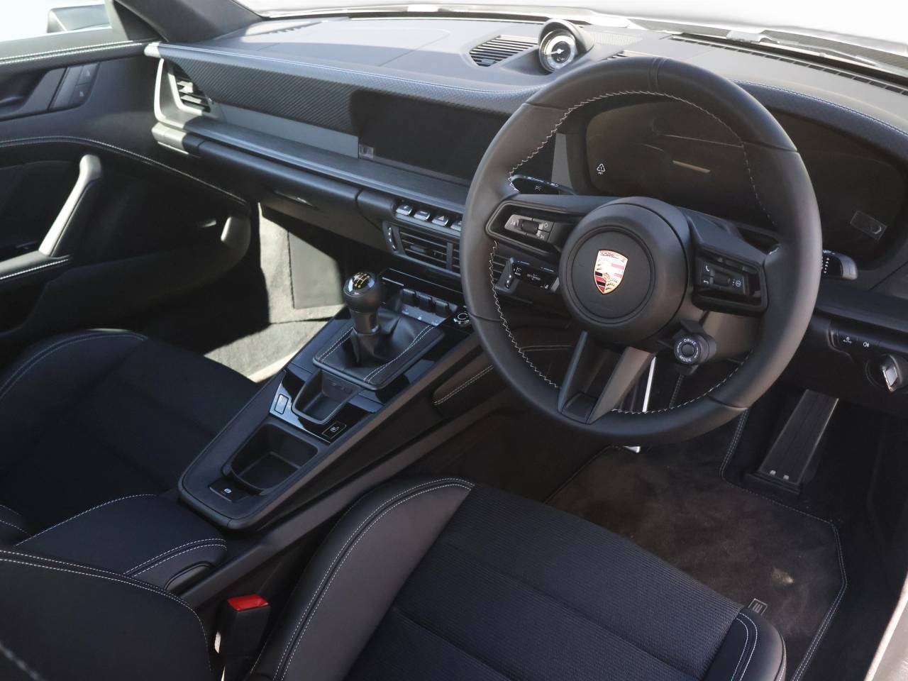 911 (992) GT3 TOURING (4) image 18