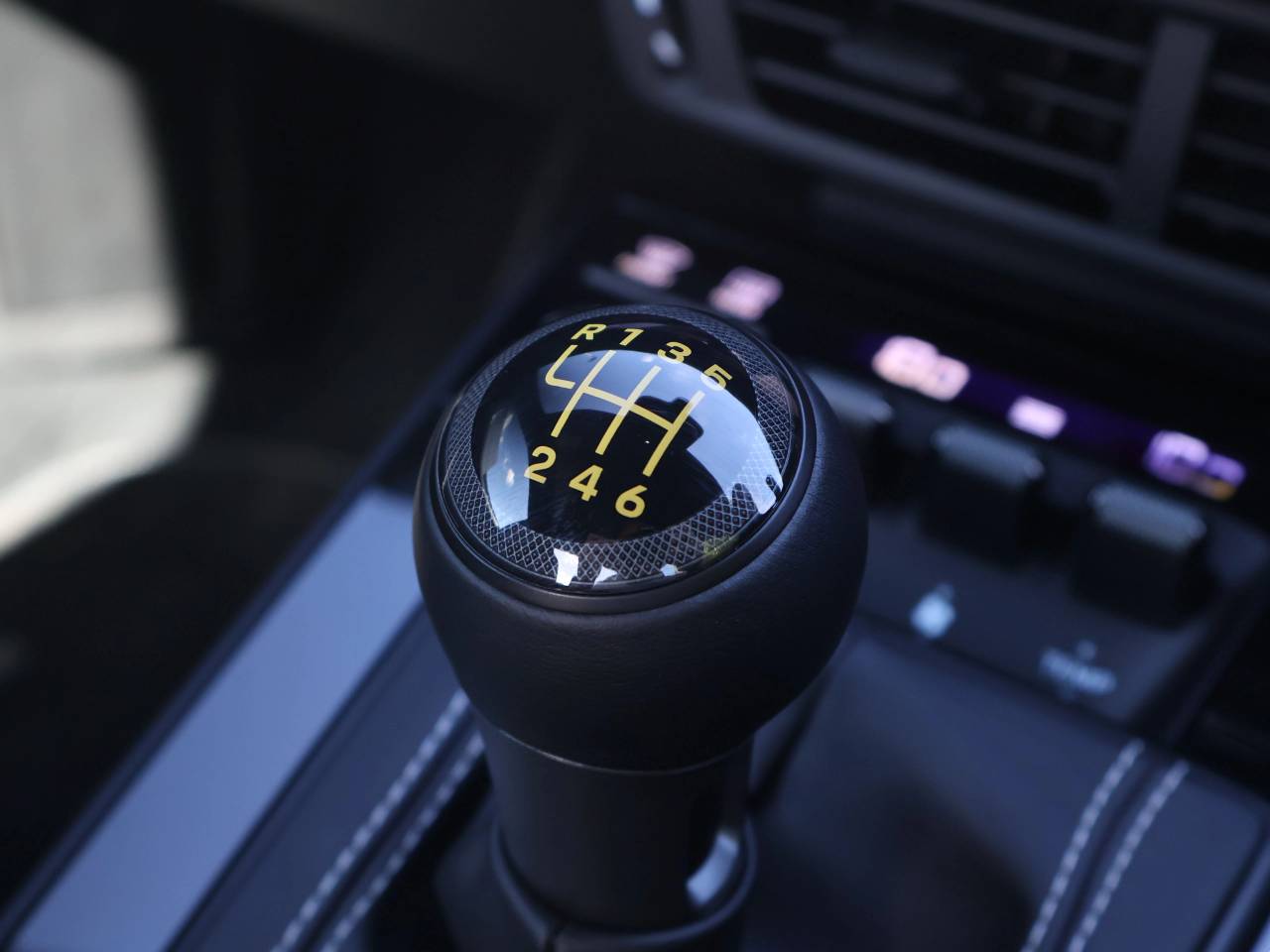 911 (992) GT3 TOURING (4) image 22