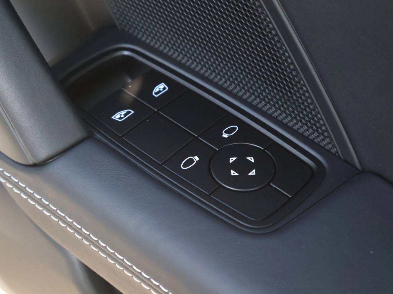 911 (992) GT3 TOURING (4) image 29
