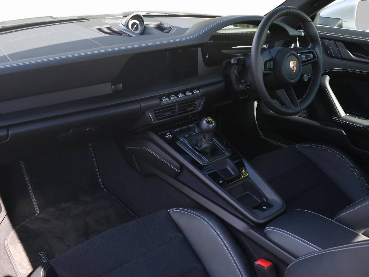 911 (992) GT3 TOURING (4) image 04