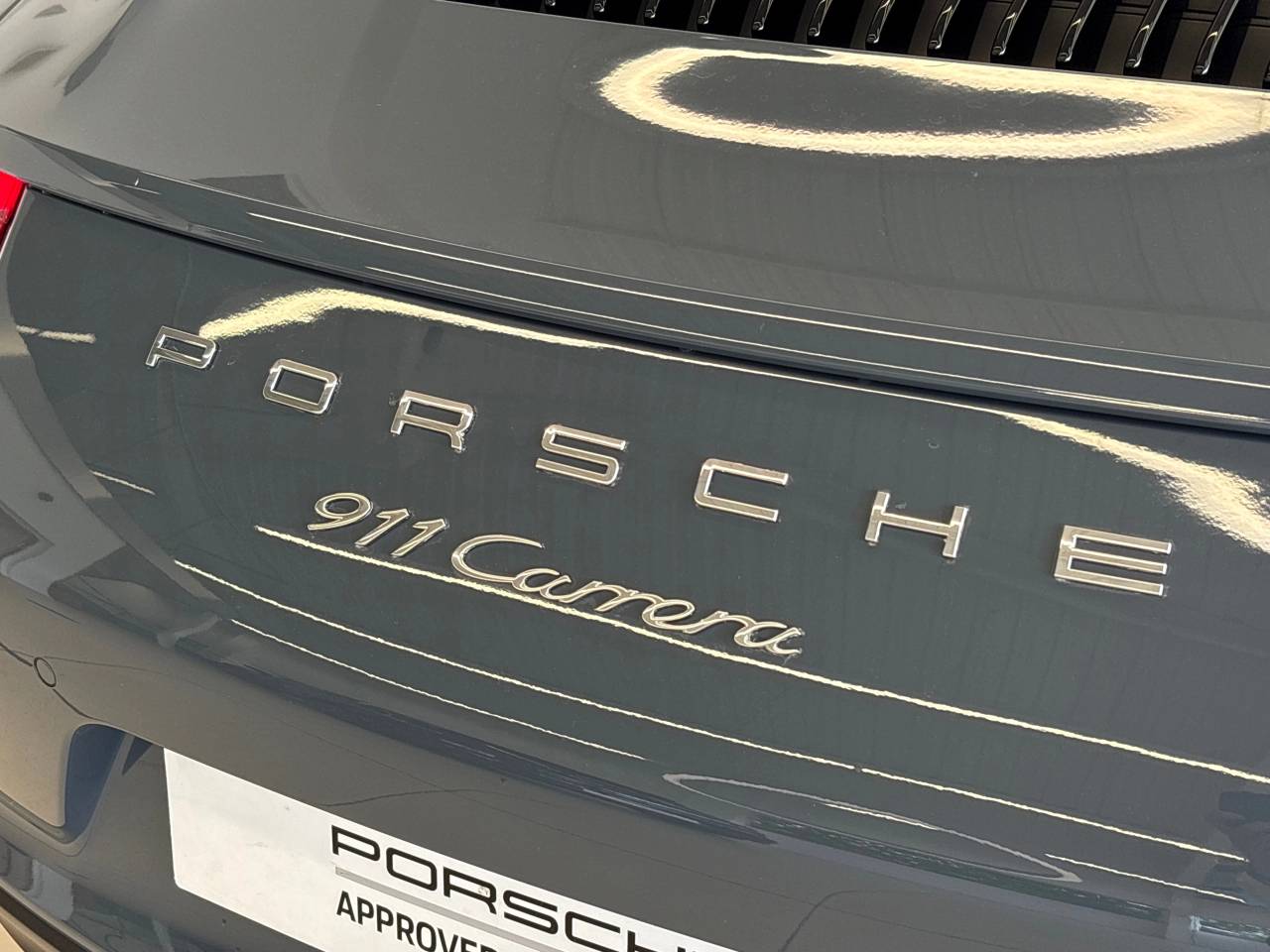 911 (991) CARRERA (1) image 17
